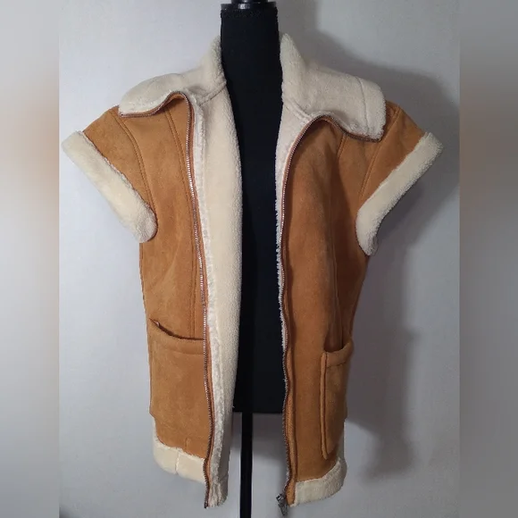 BLANKNYC Biscotti Faux Suede Oversized Collar Vest Women's Size- Small - Picture 5 of 11